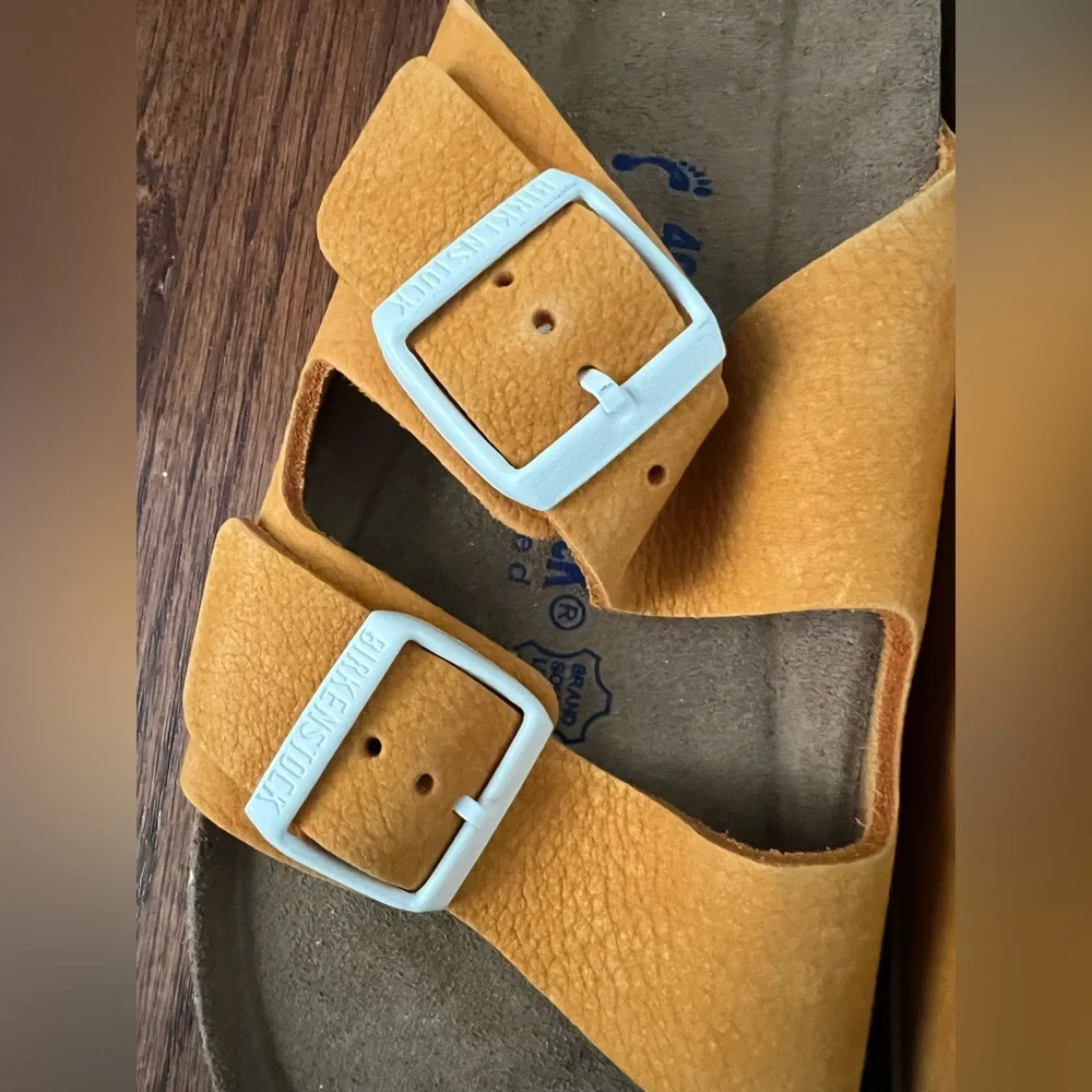 Birkenstock Arizona Soft Footbed Sandals with White Buckles - Narrow Fit - Picture 6 of 13